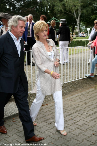 ©Carmen Nebel TV-Moderatorin_IMG_0195.jpg - TV-Moderatorin Carmen Nebel