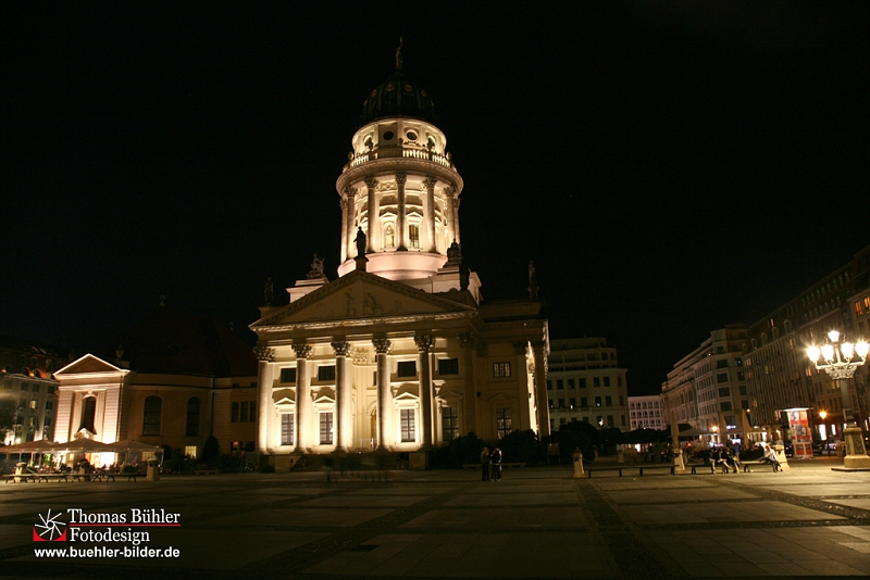 Berlin_Ost_Franzoesischer Dom am Gendarmenmarkt bei Nacht_IMG_7731.jpg