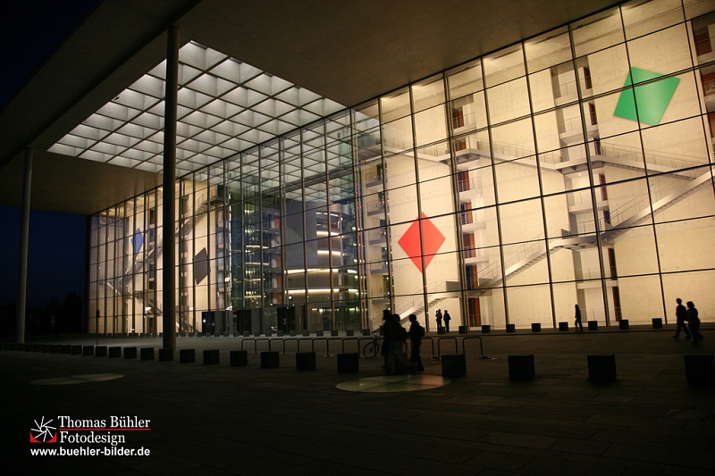 Berlin_West_Regierungsgebaeude Bundestag Paul-Loebe-Haus bei Nacht_IMG_9090.jpg