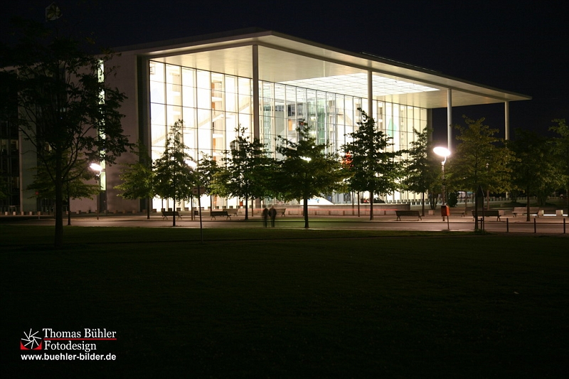 Berlin_West_Regierungsgebaeude Bundestag Paul-Loebe-Haus bei Nacht_IMG_9209.jpg