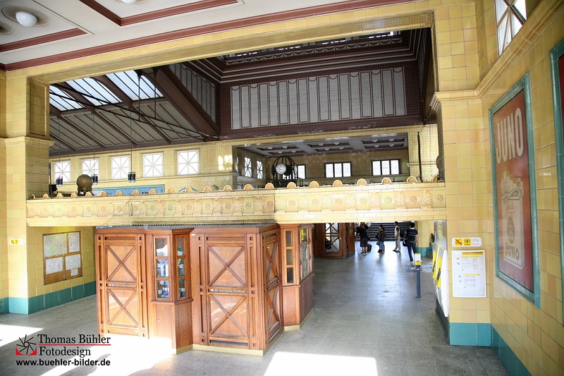 Berlin_West_U-Bahn Station Wittenbergplatz am KaDeWe_IMG_7856.jpg