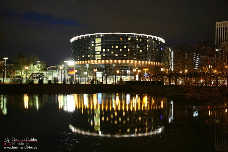Frankfurt am Main Hotel beim Messeturm bei Nacht IMG_1010.jpg