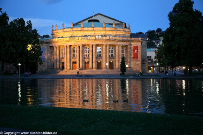 Staatstheater bei Nacht_©IMG_8739.jpg